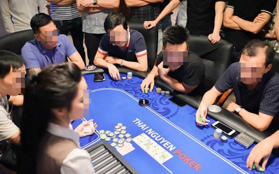 Trang web cá nhân hoàn chỉnh 7Ball - 7Ball